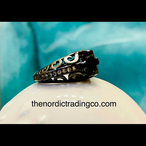 Women’s Black Sapphire Enchanting Black Gold Plate - Picture 1 of 5